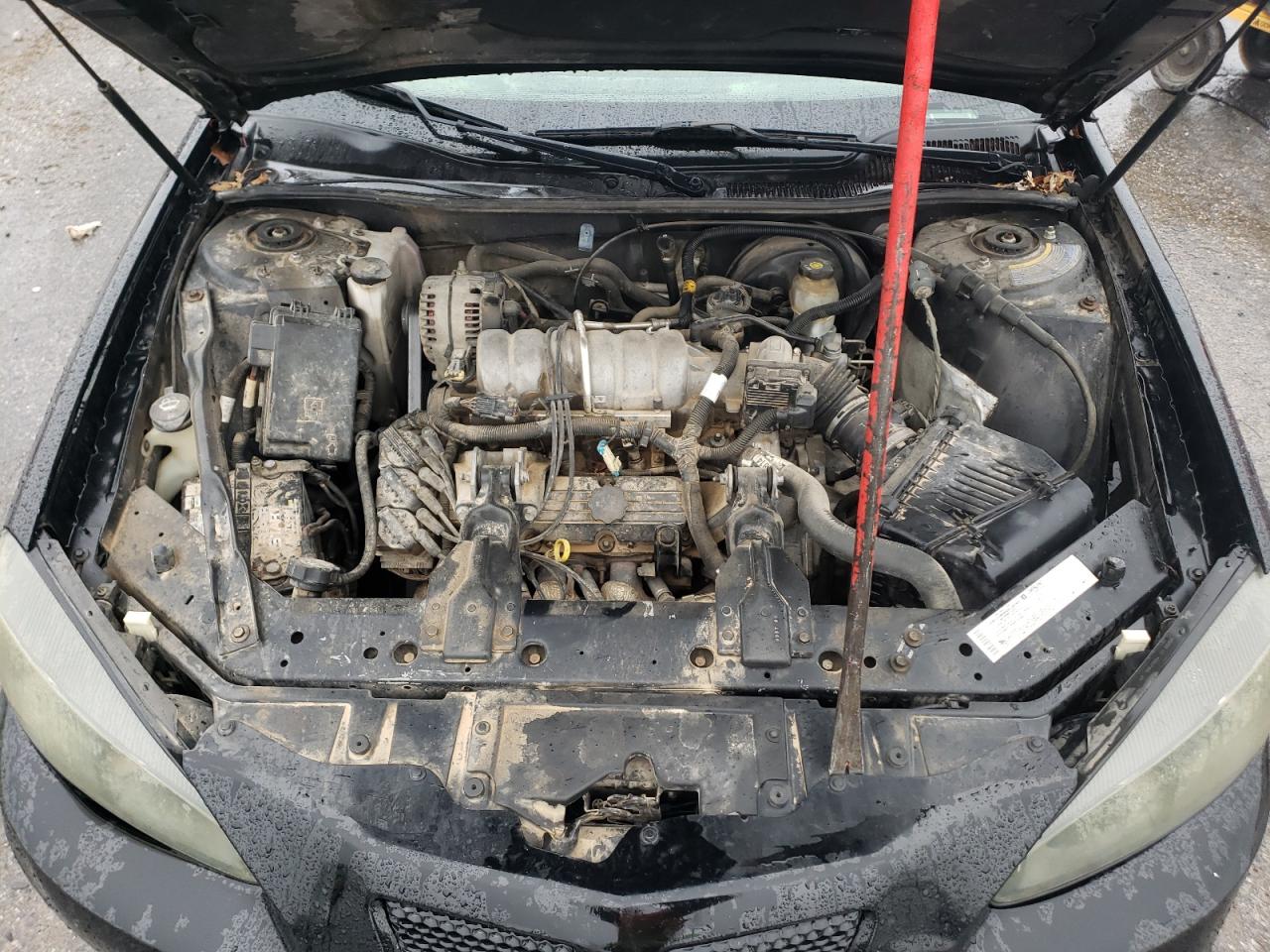2004 Pontiac Grand Prix - Image 11