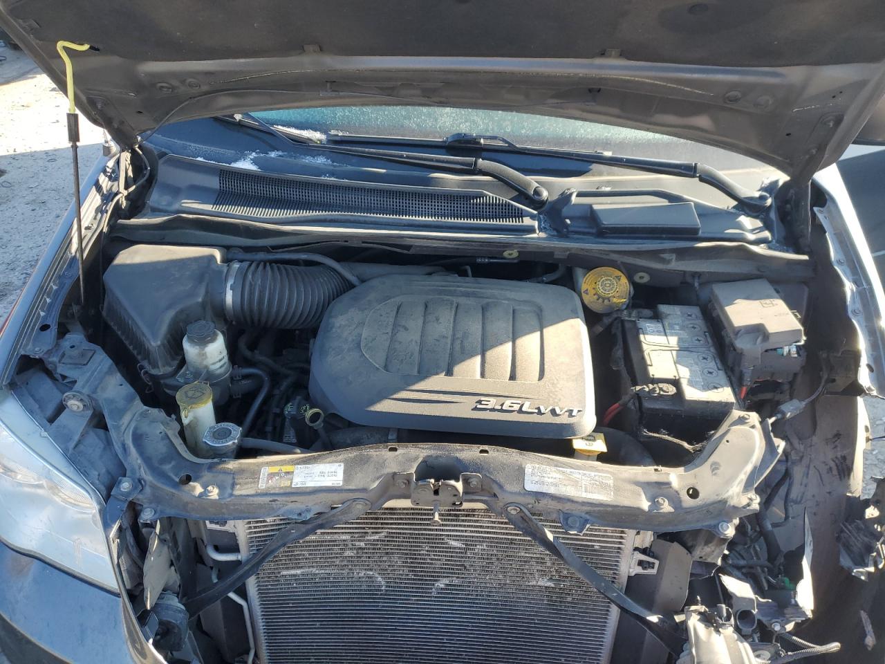 2016 Dodge Caravan - Image 12