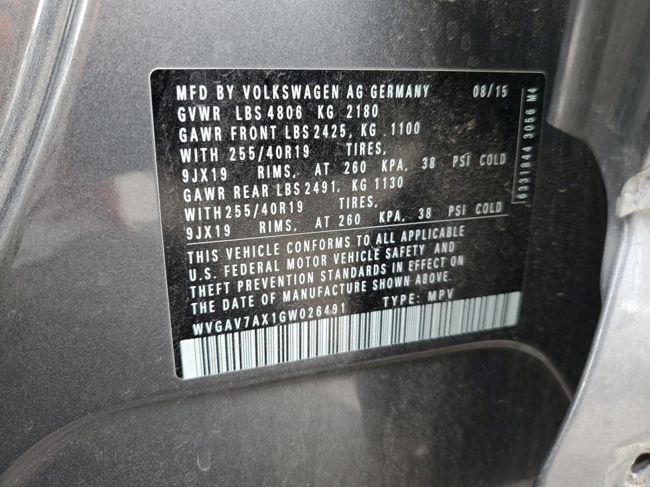 2016 Volkswagen Tiguan - Image 14
