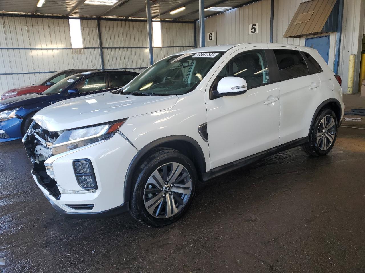2021 Mitsubishi Outlander - Image 1