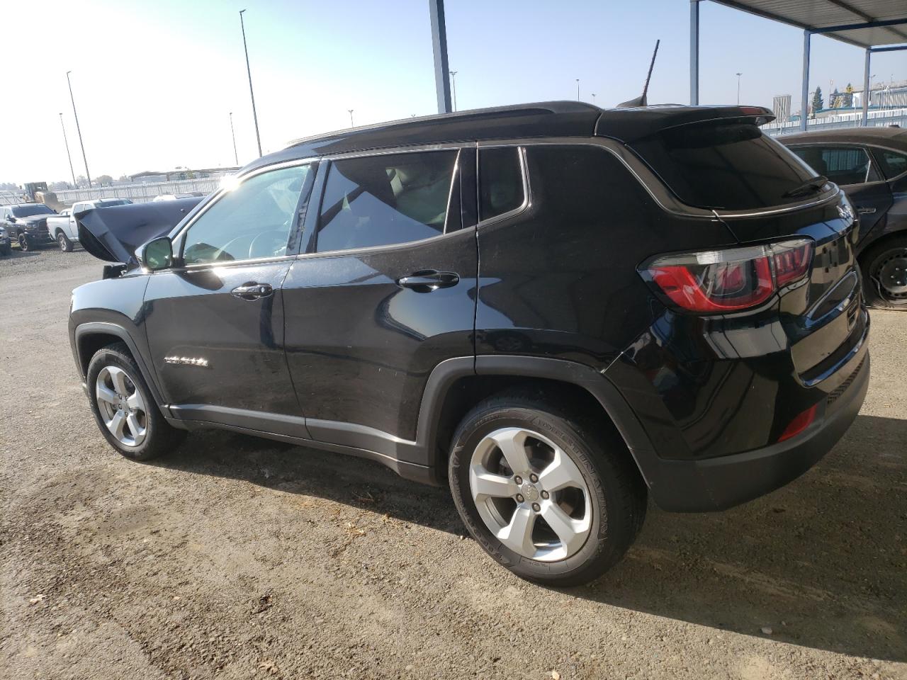 2019 Jeep Compass - Image 2