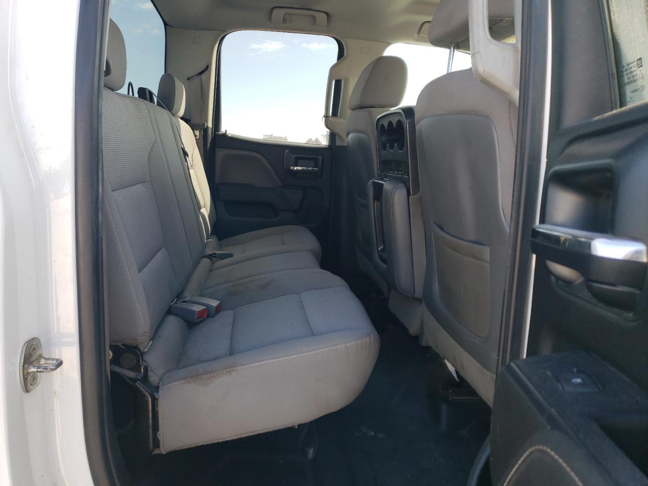 2014 Chevrolet Silverado - Image 10