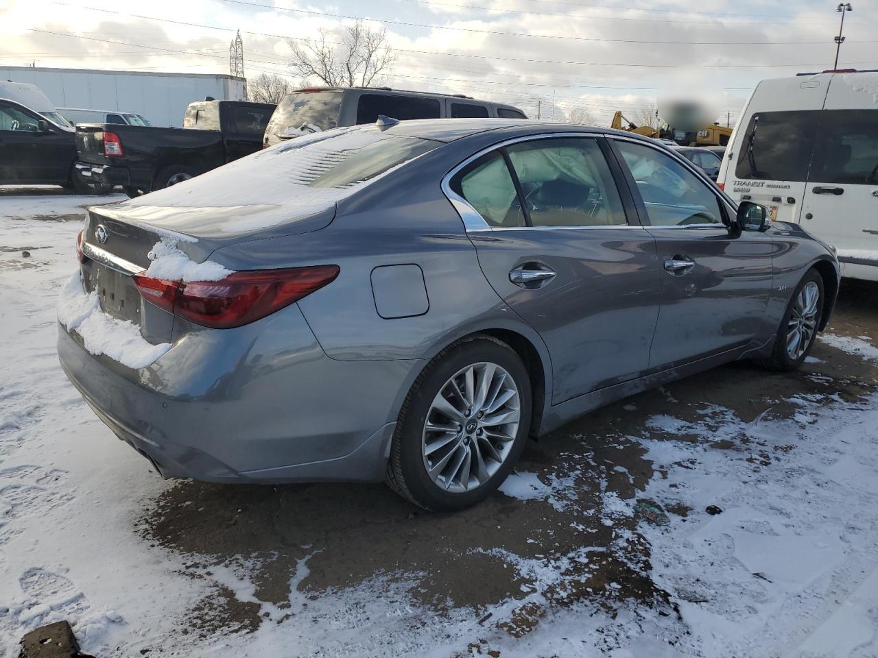 VIN JN1EV7AR4KM552600 2019 INFINITI Q50 no.3