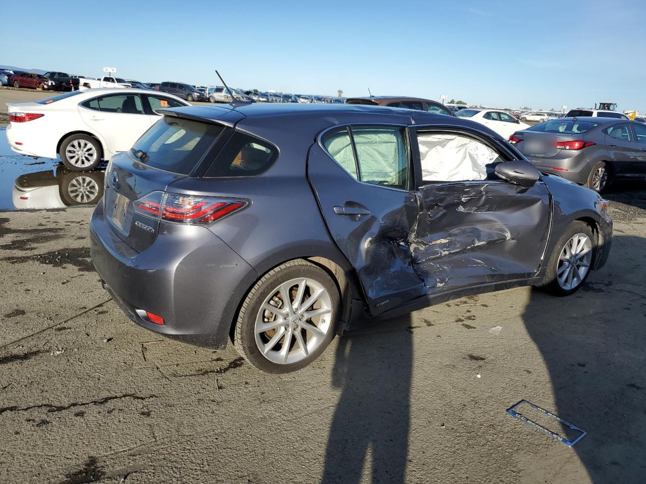 VIN JTHKD5BH9D2136245 2013 LEXUS CT 200 no.3