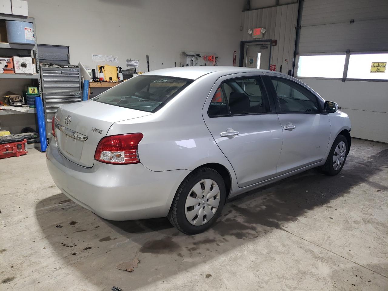 2009 Toyota Yaris - Image 3