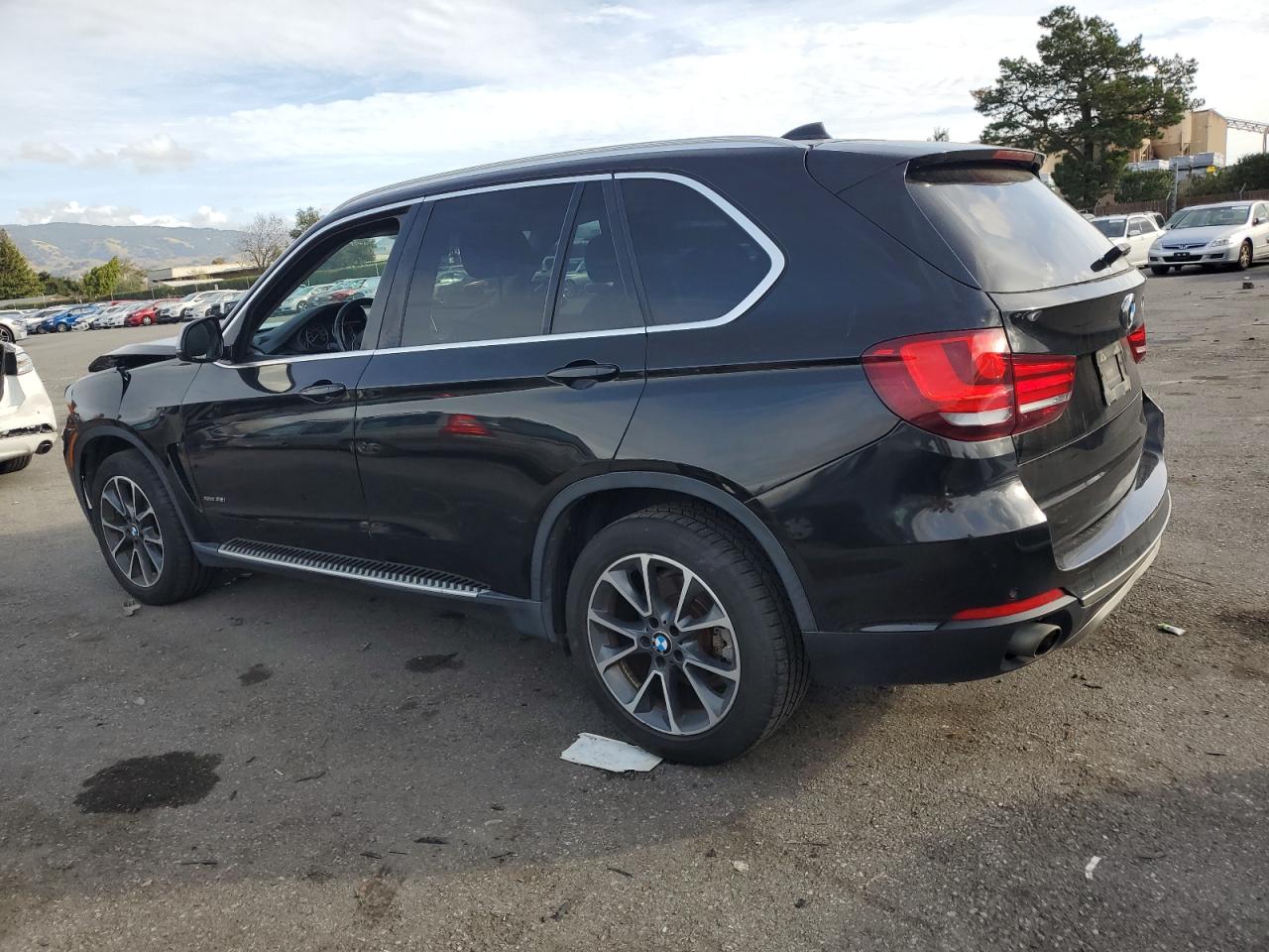 VIN 5UXKR0C55F0P00187 2015 BMW X5 no.2