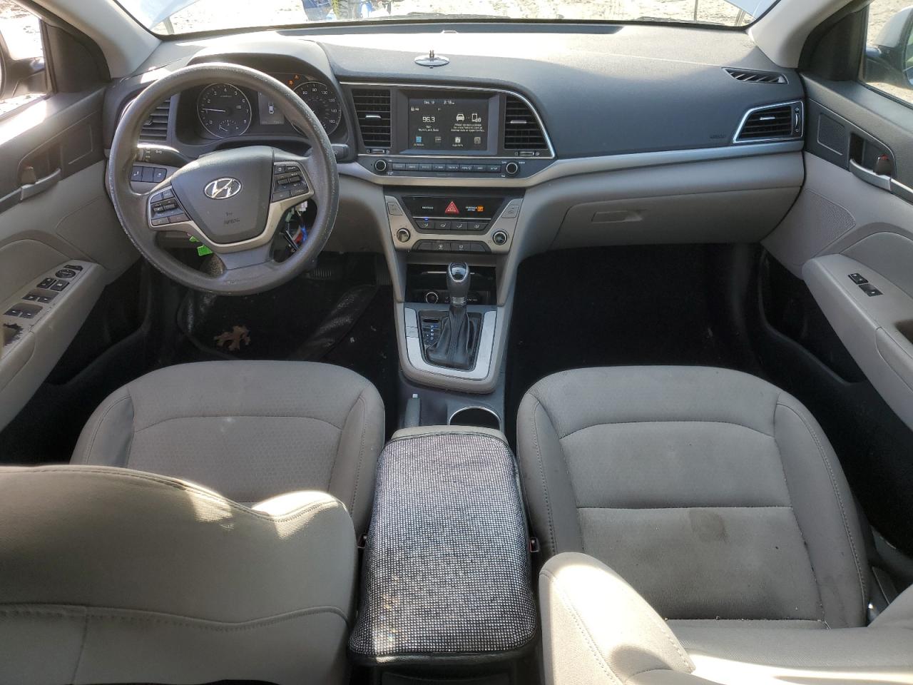 2018 Hyundai Elantra - Image 8