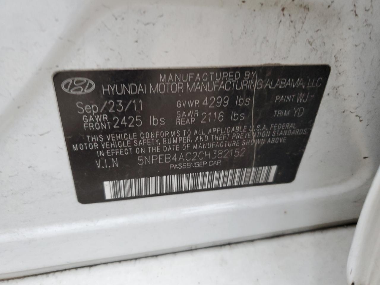 2012 Hyundai Sonata - Image 13