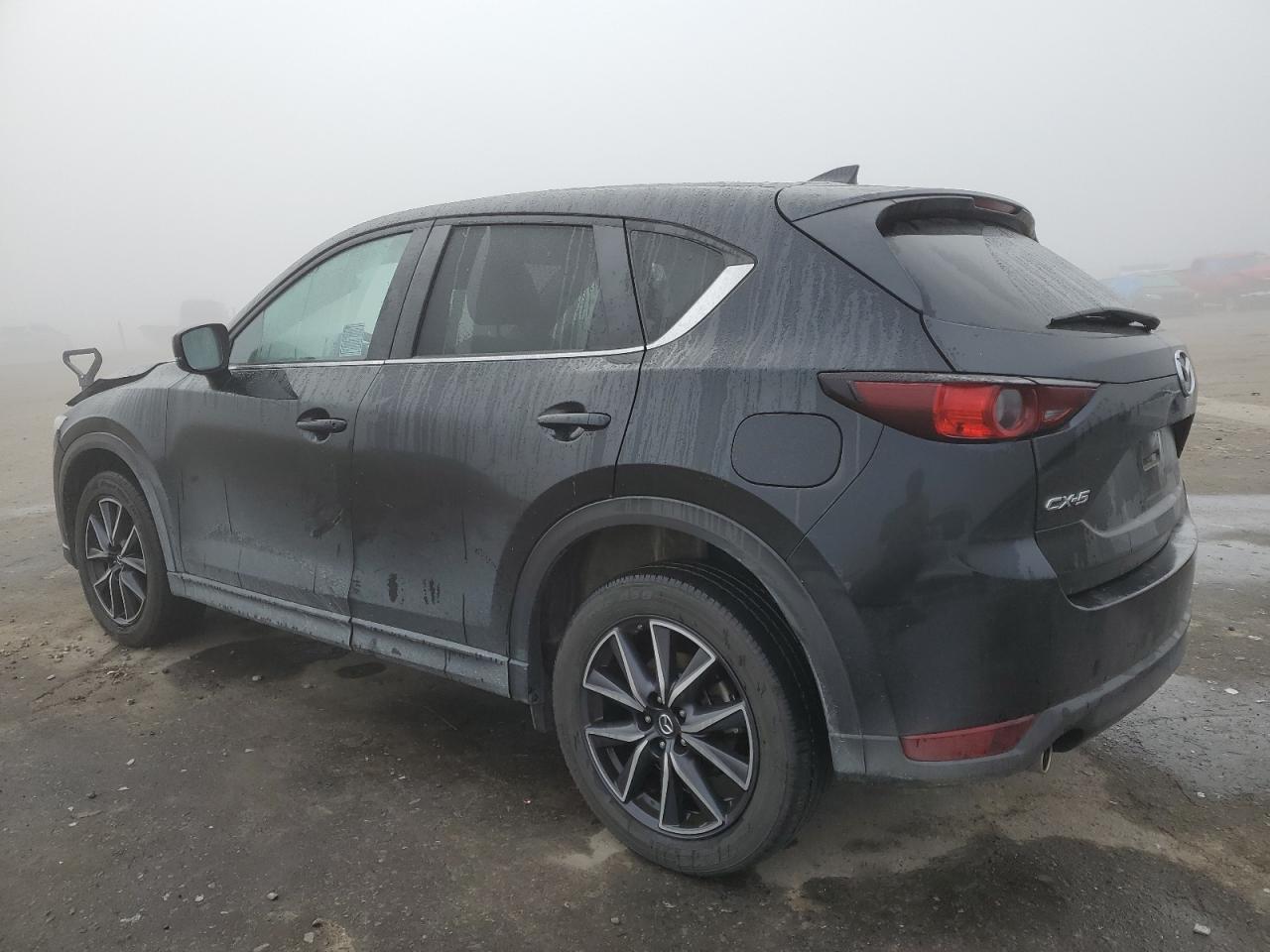 VIN JM3KFACM7J1438769 2018 MAZDA CX-5 no.2