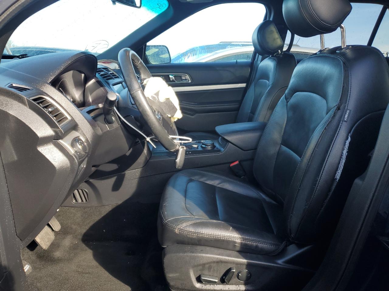 2017 Ford Explorer - Image 7