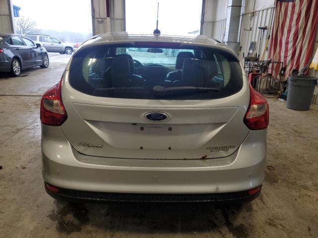  FORD FOCUS 2014 Srebrny