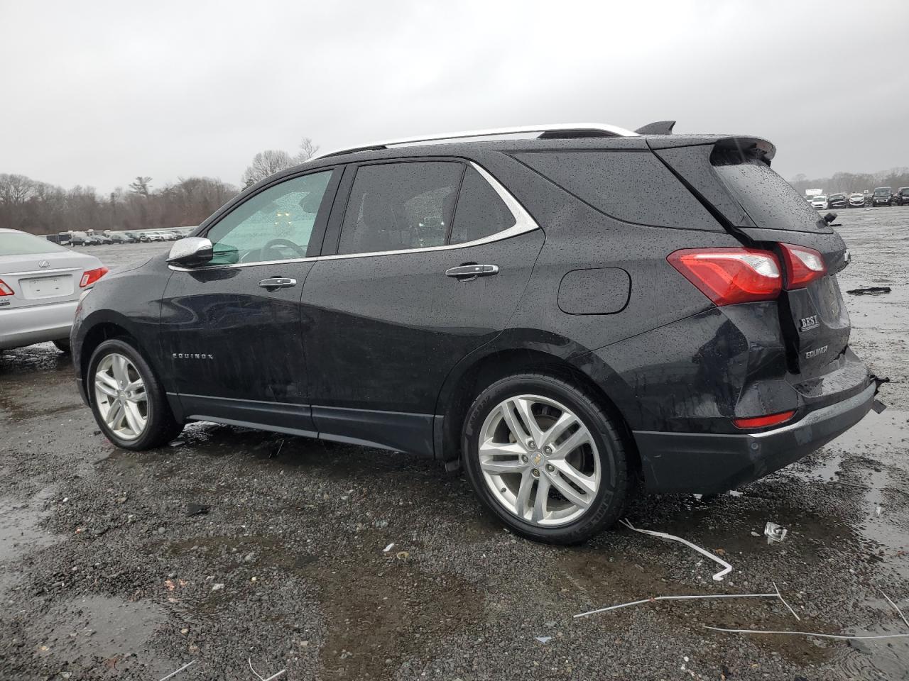 2018 Chevrolet Equinox - Image 2