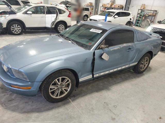 2005 Ford Mustang 