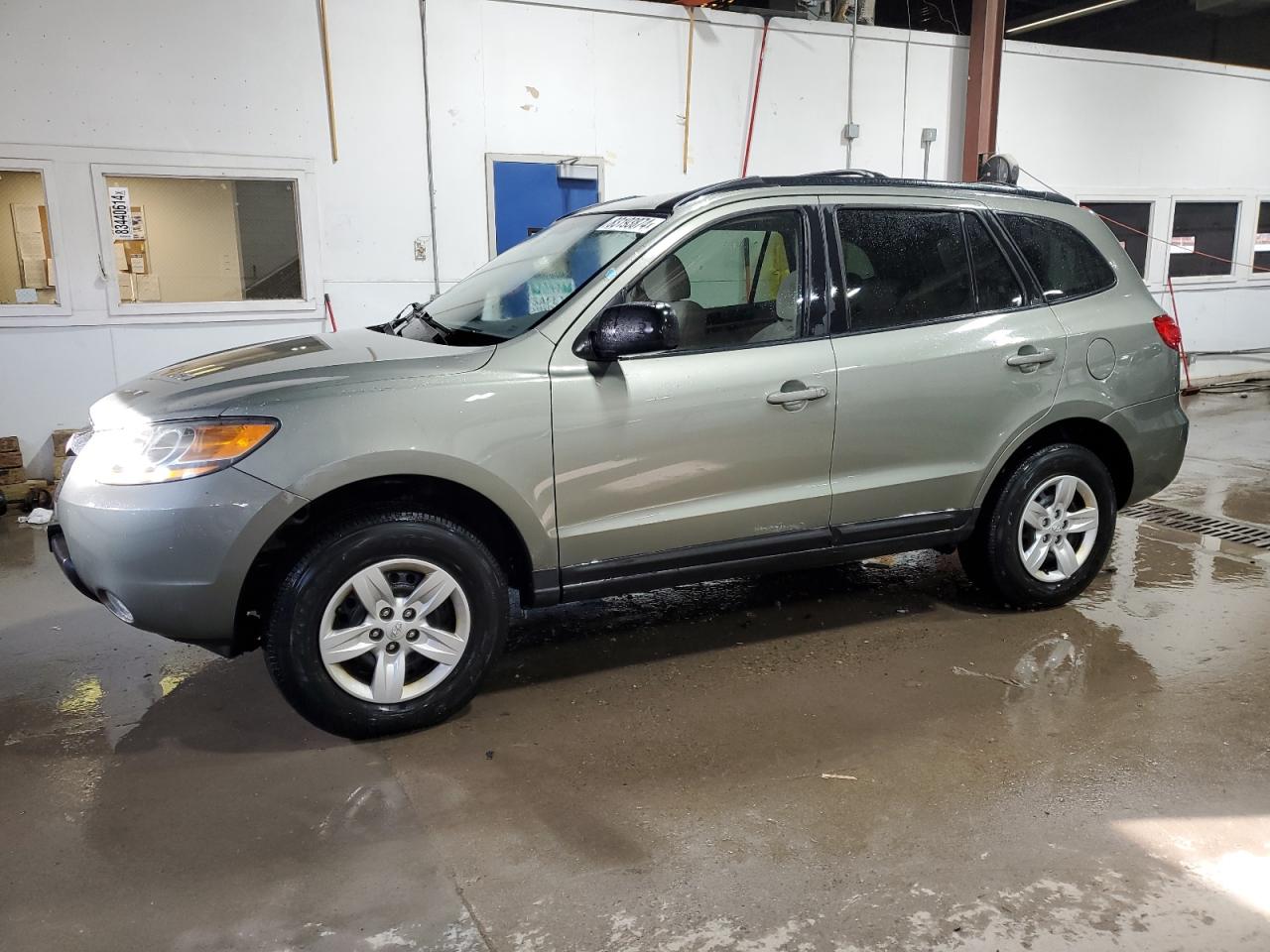 2009 Hyundai Santa Fe - Image 1
