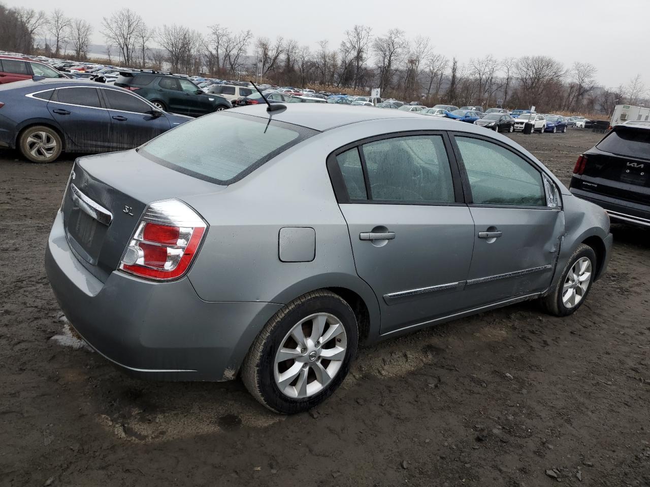 2010 Nissan Sentra - Image 3