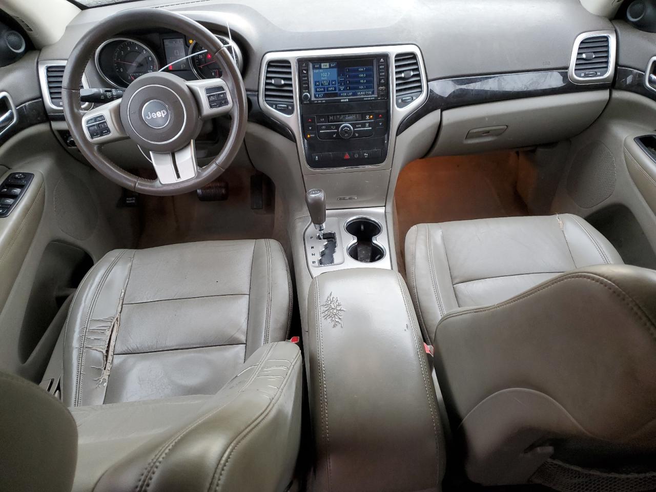 2011 Jeep Grand Cherokee - Image 8