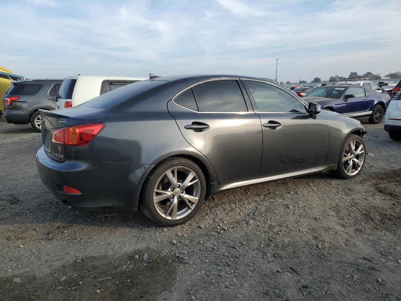 2009 Lexus IS - Image 3