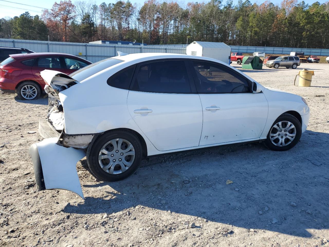 2010 Hyundai Elantra - Image 3
