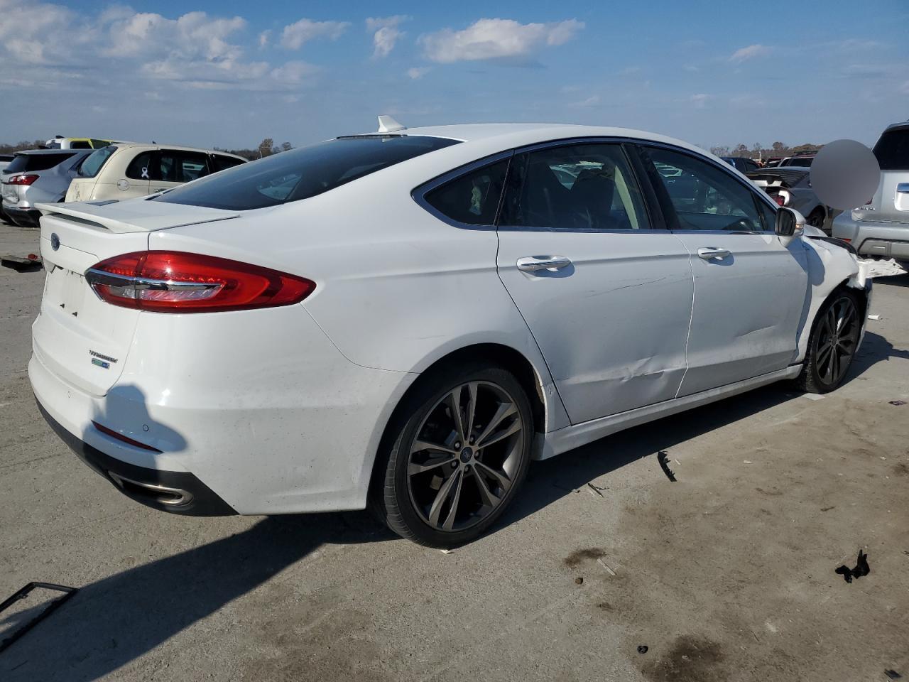 2020 Ford Fusion - Image 3