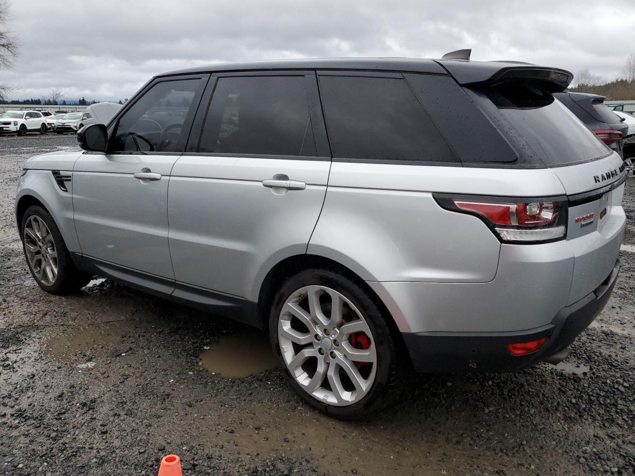 VIN SALWR2FE2HA132030 2017 LAND ROVER RANGEROVER no.2