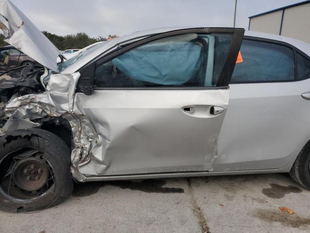 TOYOTA COROLLA 2016 Серебристый