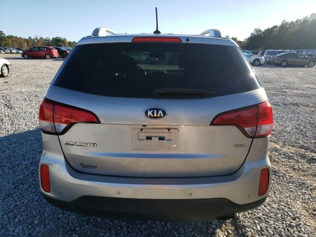  KIA SORENTO 2014 Srebrny