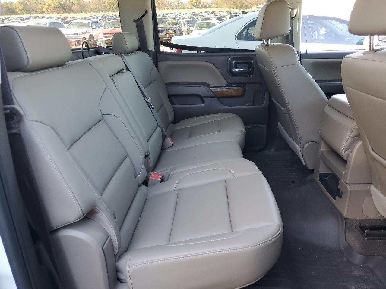 2018 GMC Sierra - Image 11