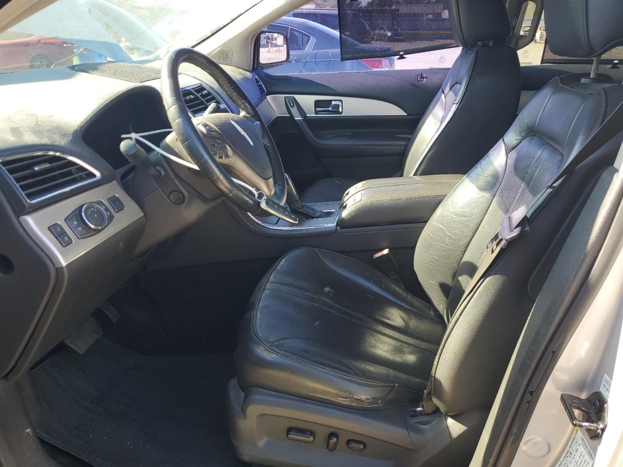 2011 Lincoln MKX - Image 7