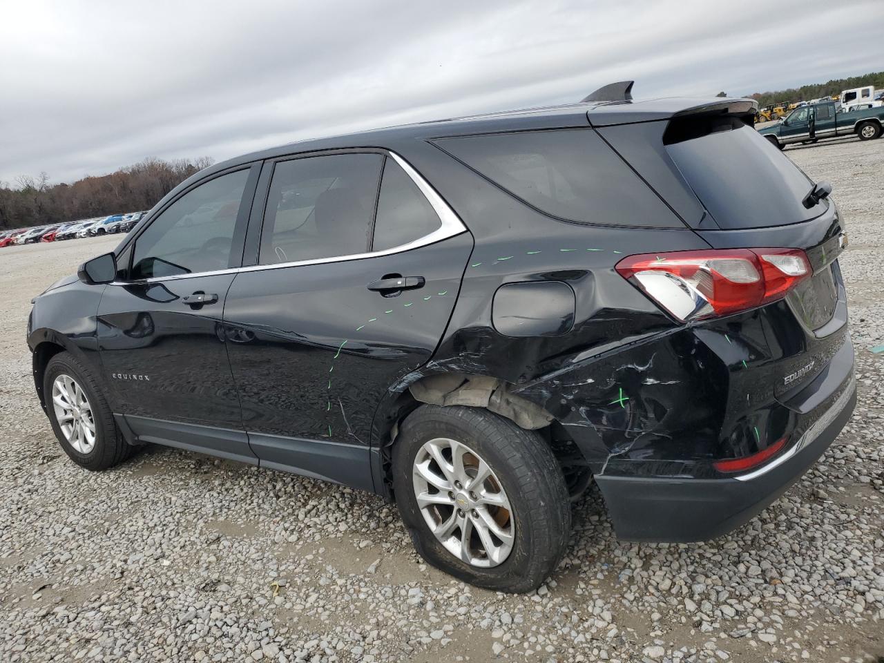 2GNAXJEV8J6243890 2018 CHEVROLET EQUINOX - Image 2