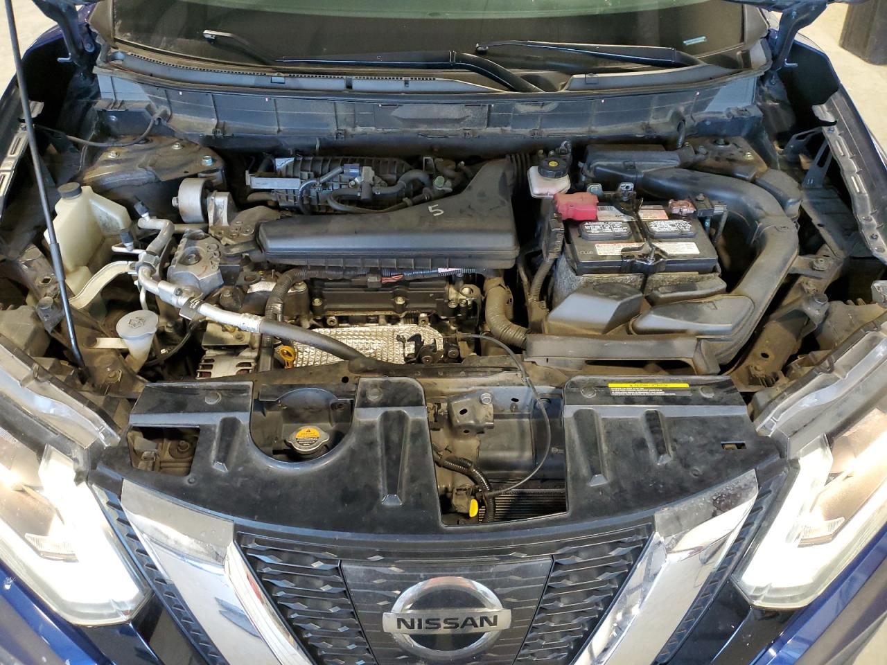 2017 Nissan Rogue - Image 12