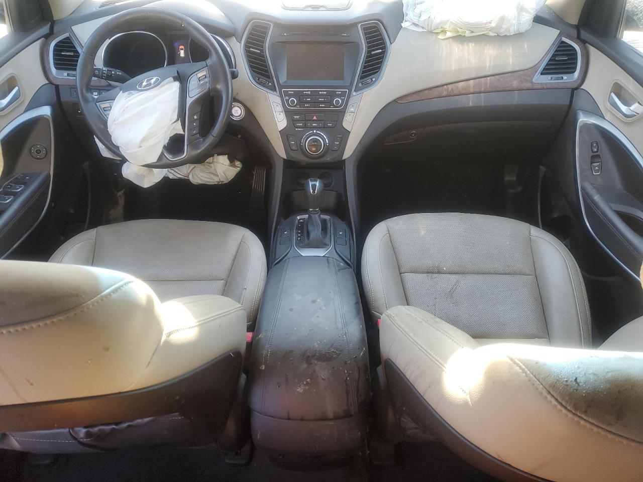 2018 Hyundai Santa Fe - Image 8