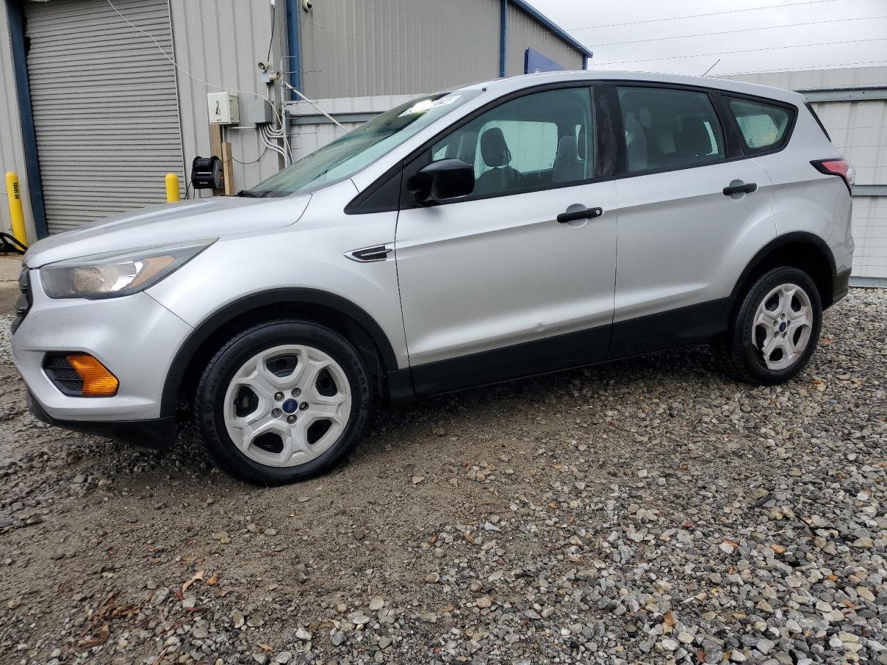 VIN 1FMCU0F79JUB17202 2018 FORD ESCAPE no.1