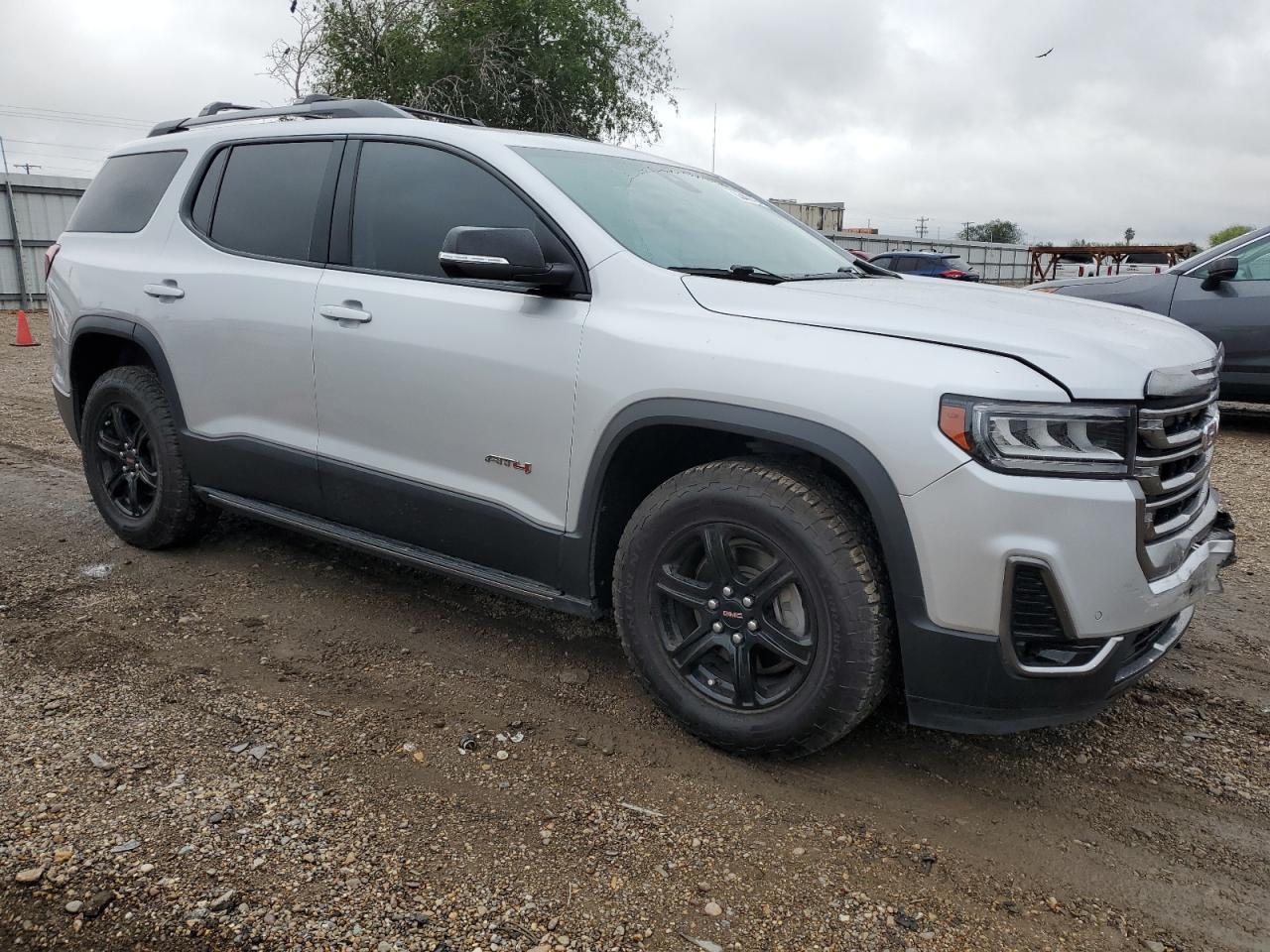 2020 GMC Acadia - Image 4
