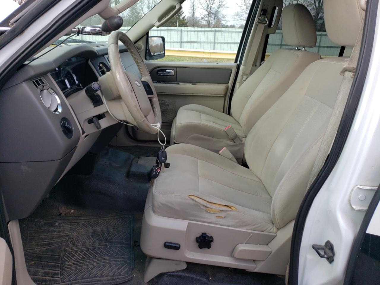 2010 Ford Expedition - Image 7