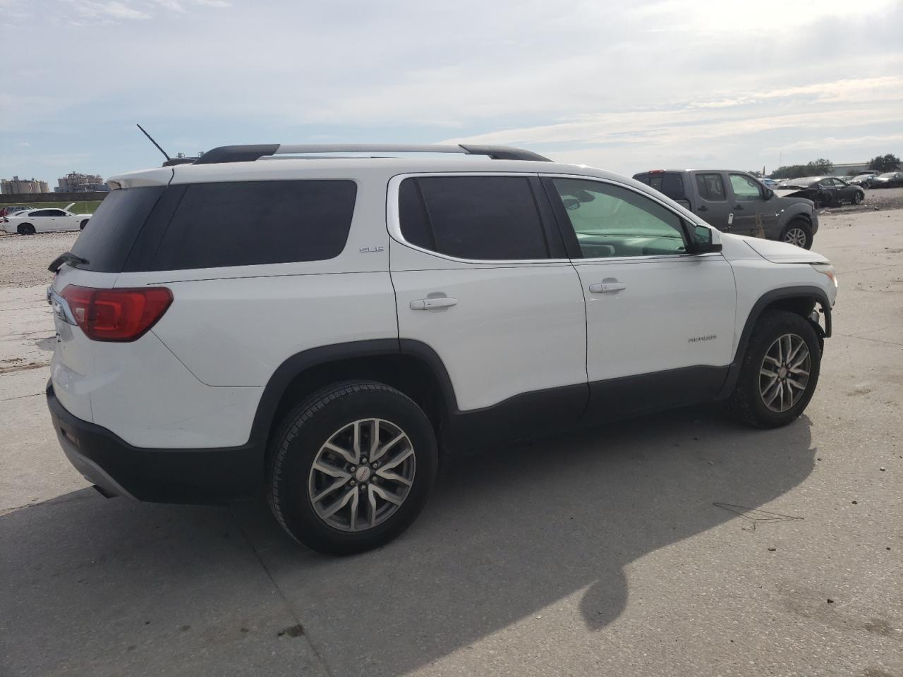 2017 GMC Acadia - Image 3