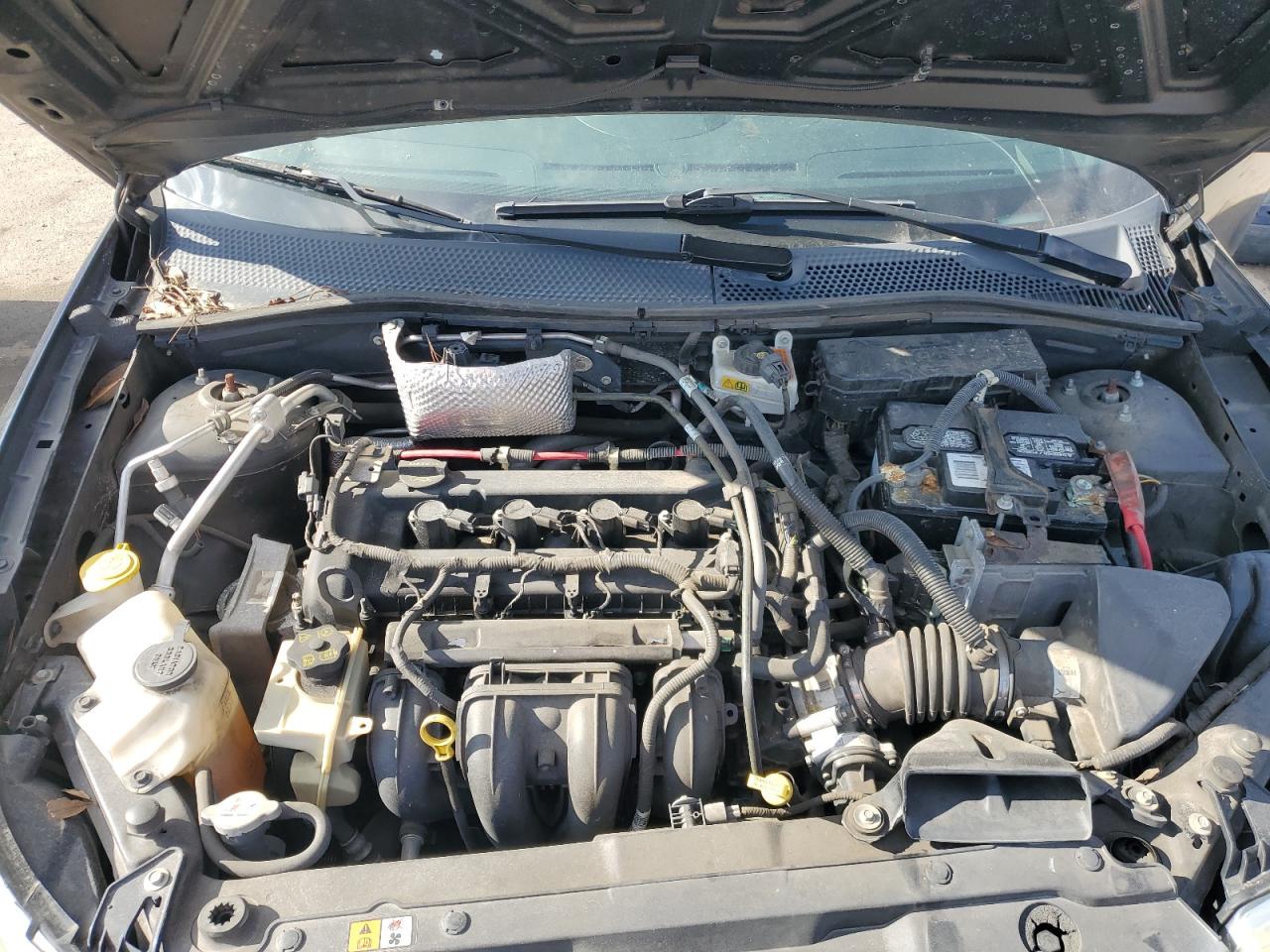 2010 Ford Focus - Image 11