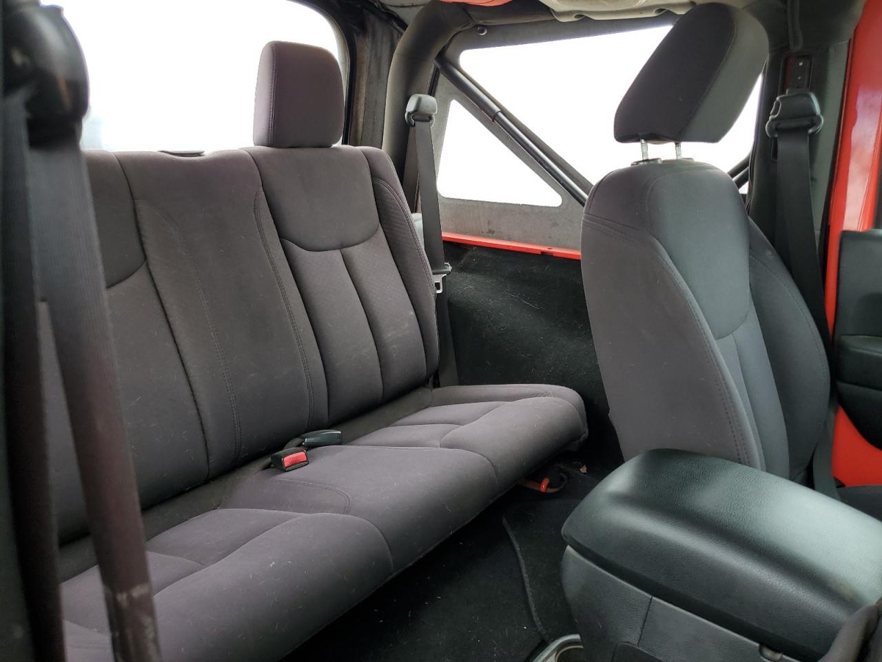2013 Jeep Wrangler - Image 10