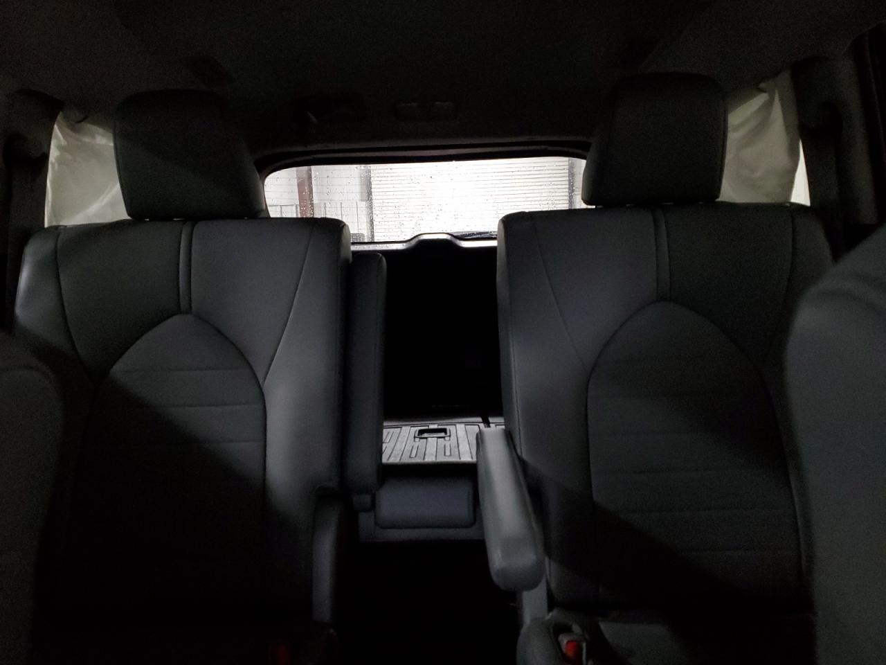 2021 Toyota Highlander - Image 10