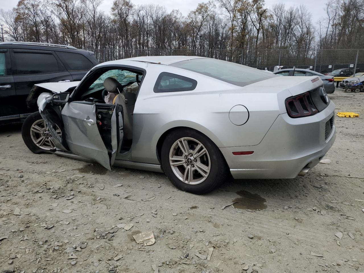 2014 Ford Mustang - Image 2