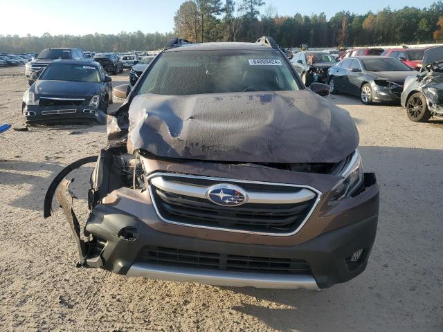  SUBARU OUTBACK 2022 Коричневый