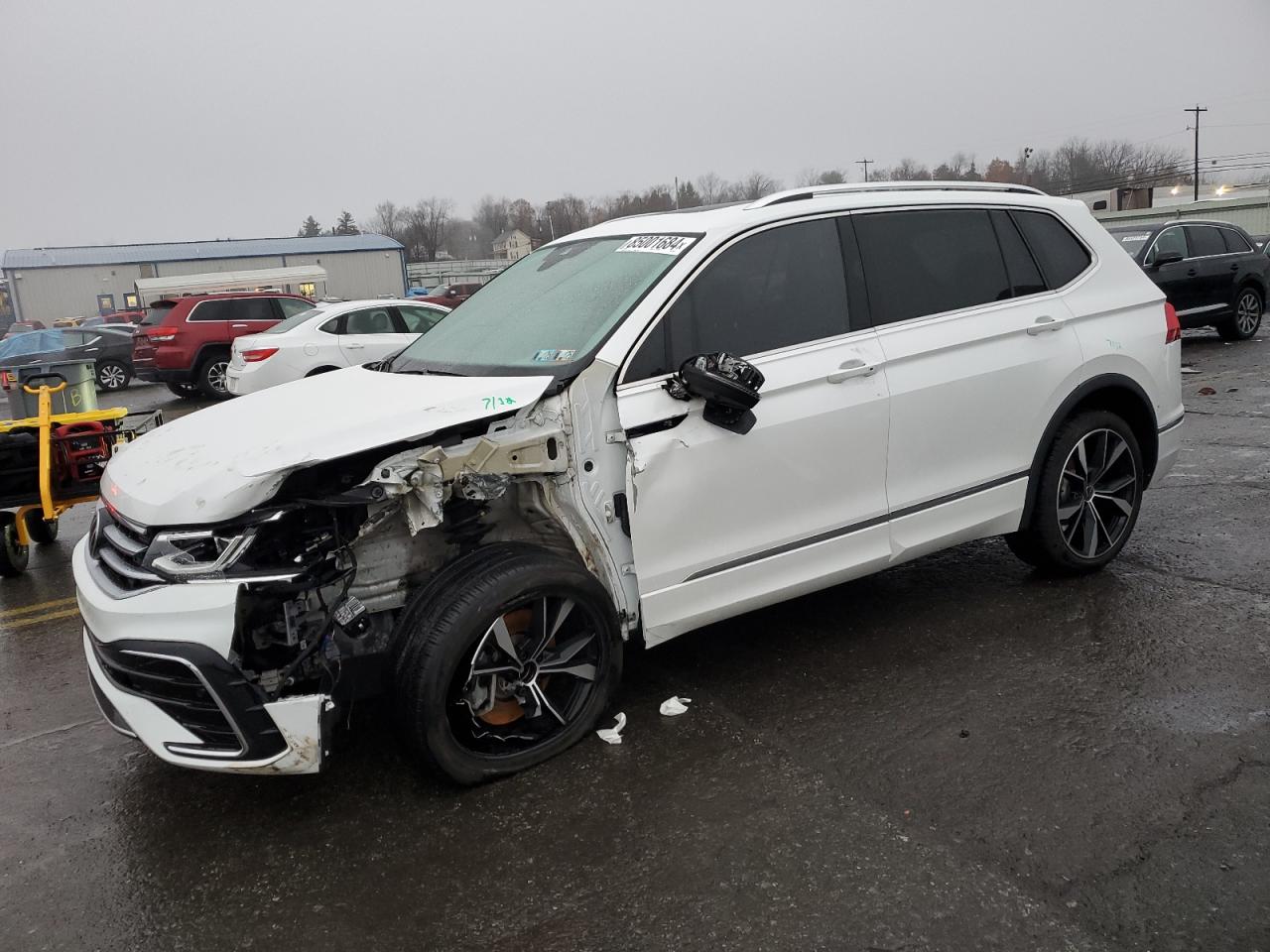 3VV4B7AXXNM057277 2022 VOLKSWAGEN TIGUAN - Image 1