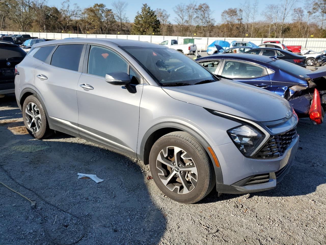 2023 Kia Sportage - Image 4