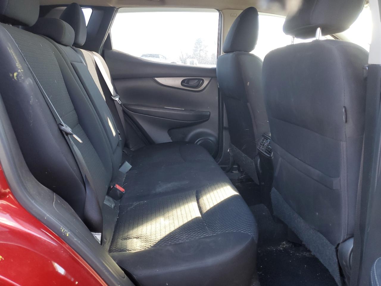 2019 Nissan Rogue - Image 12