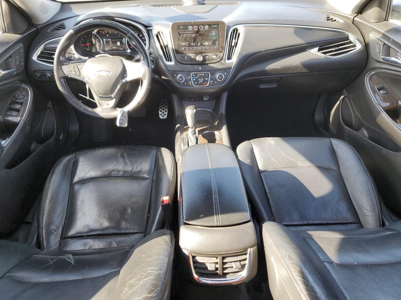 2017 Chevrolet Malibu - Image 8