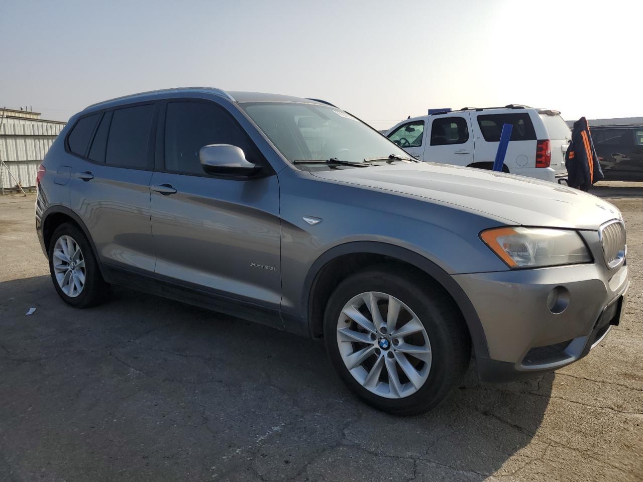 VIN 5UXWX9C51D0A26888 2013 BMW X3 no.4