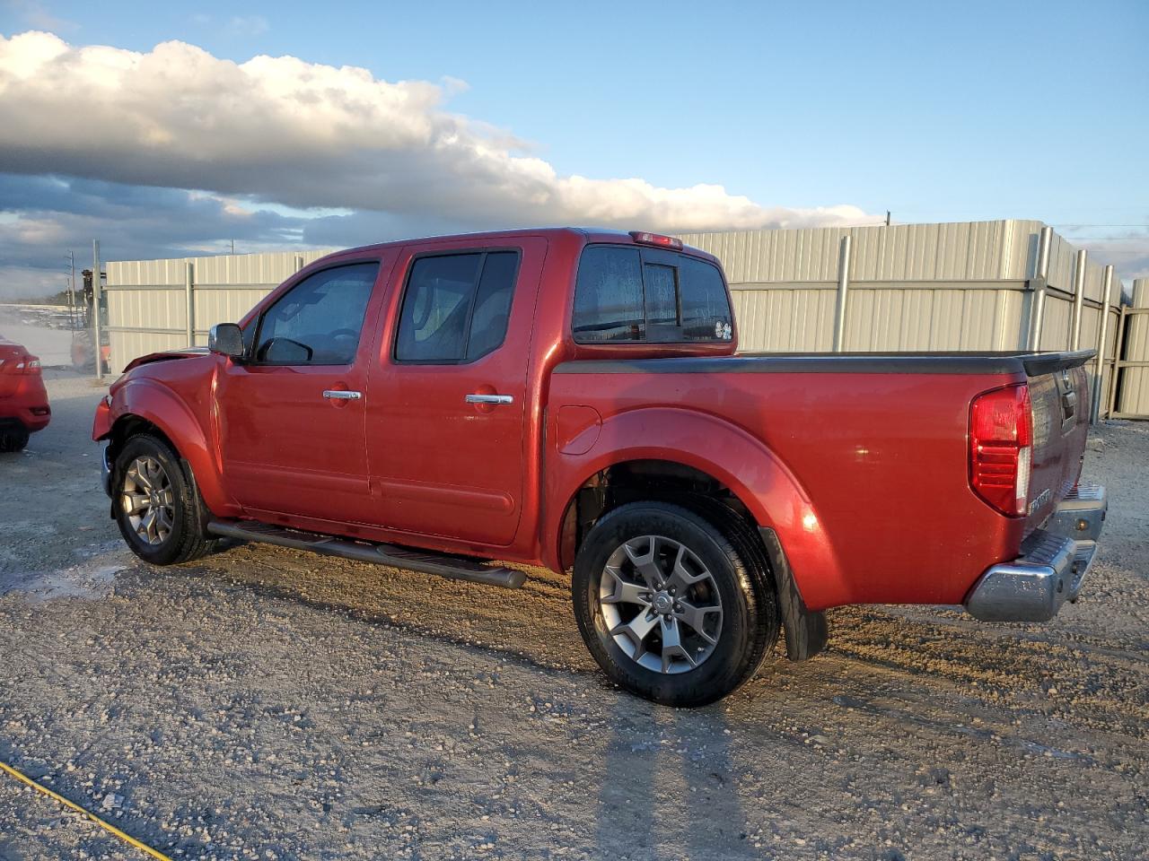 2014 Nissan Navara (Frontier) - Image 2