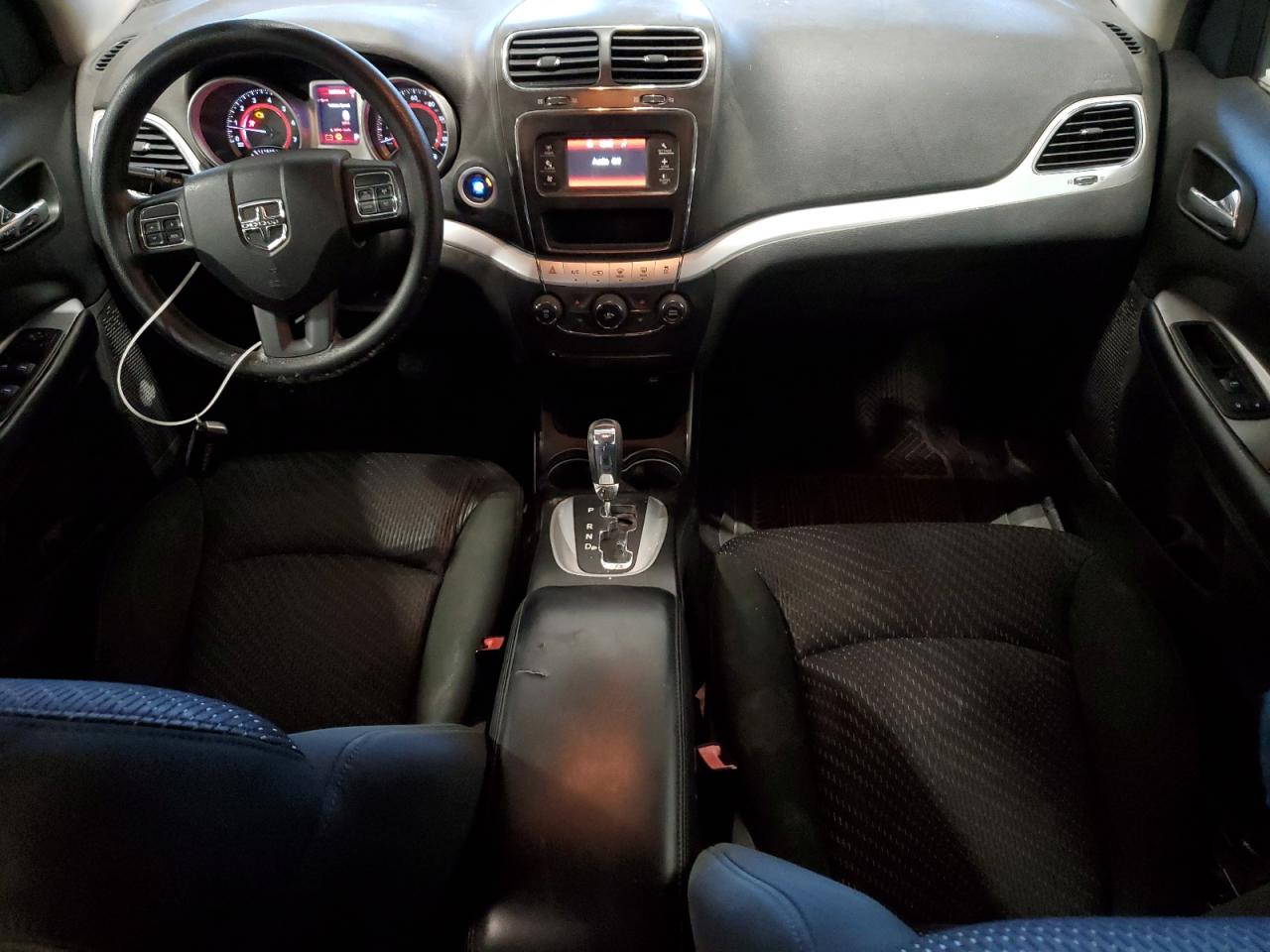 2011 Dodge Journey - Image 8