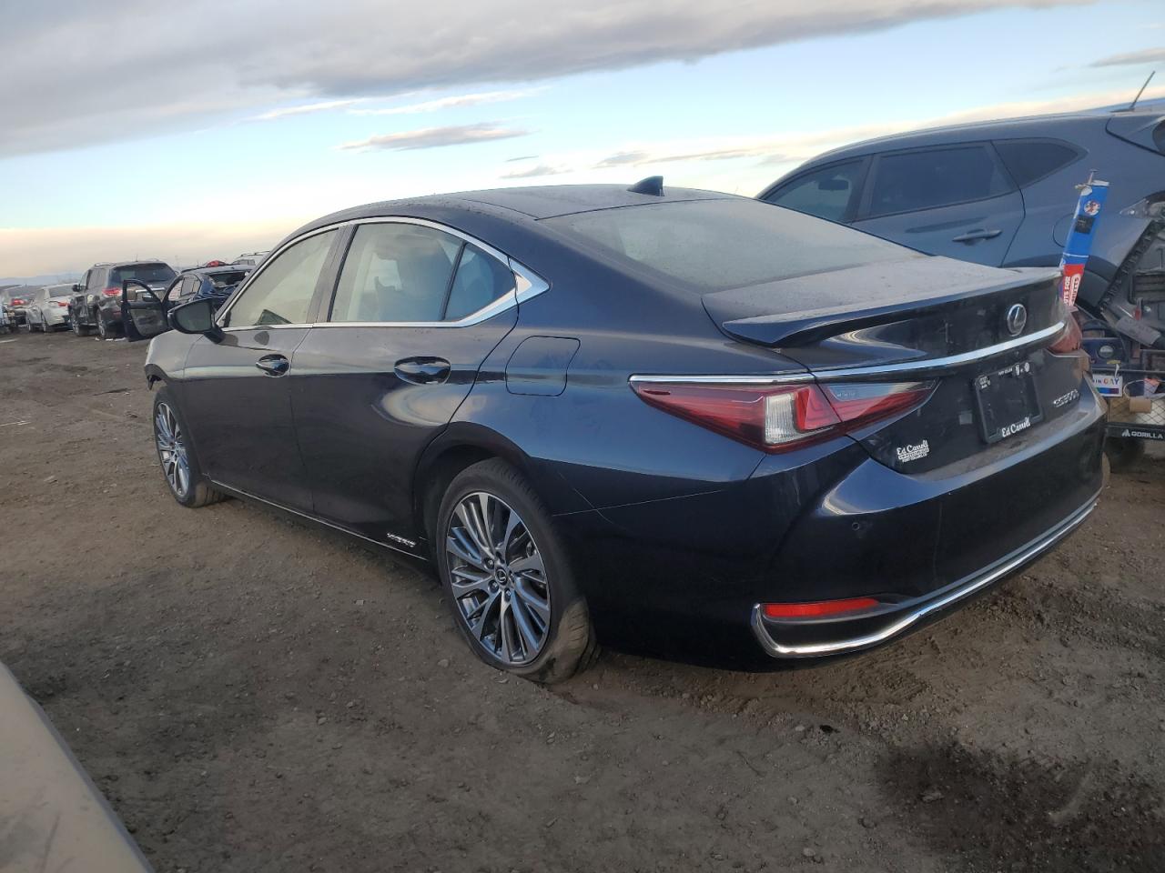 JTHB21B10K2033505 2019 LEXUS ES - Image 2