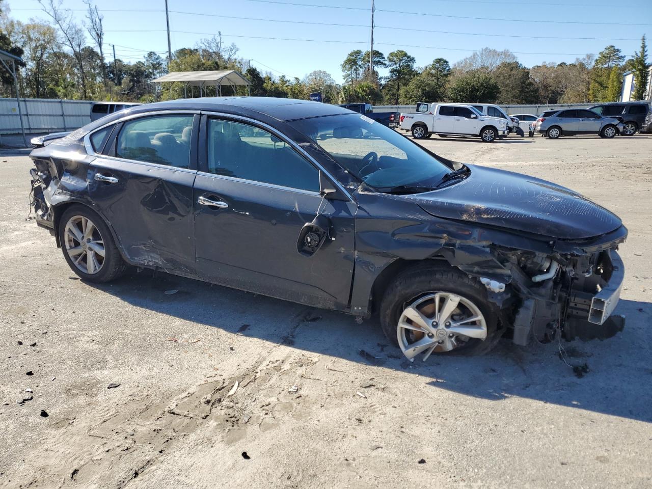 2013 Nissan Altima - Image 4