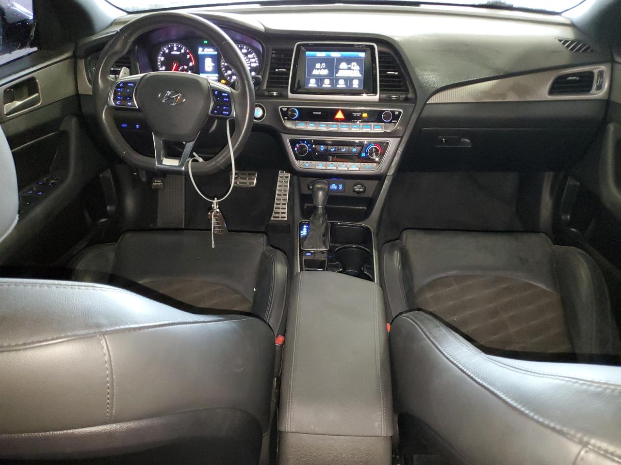 2018 Hyundai Sonata - Image 8